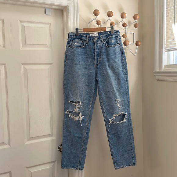 Aritzia Denim Forum - The BF High Rise Loose - Light Wash - L28 W29 - Picture 2 of 16